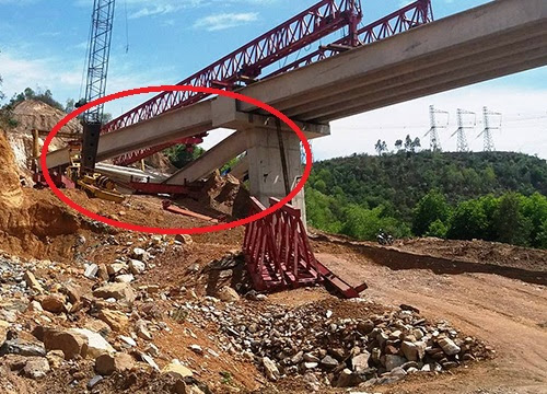 gay-3-dam-cau-tren-duong-cao-toc-noi-hue-da-nang