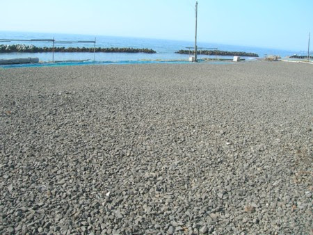 鬼蜘蛛の網の片隅から 昆布干し場の疑問