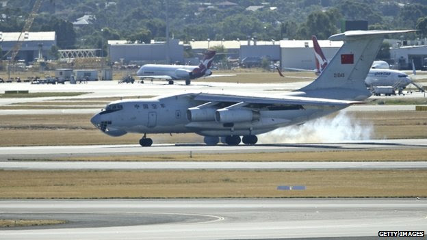 Chinese aircraft in Perth