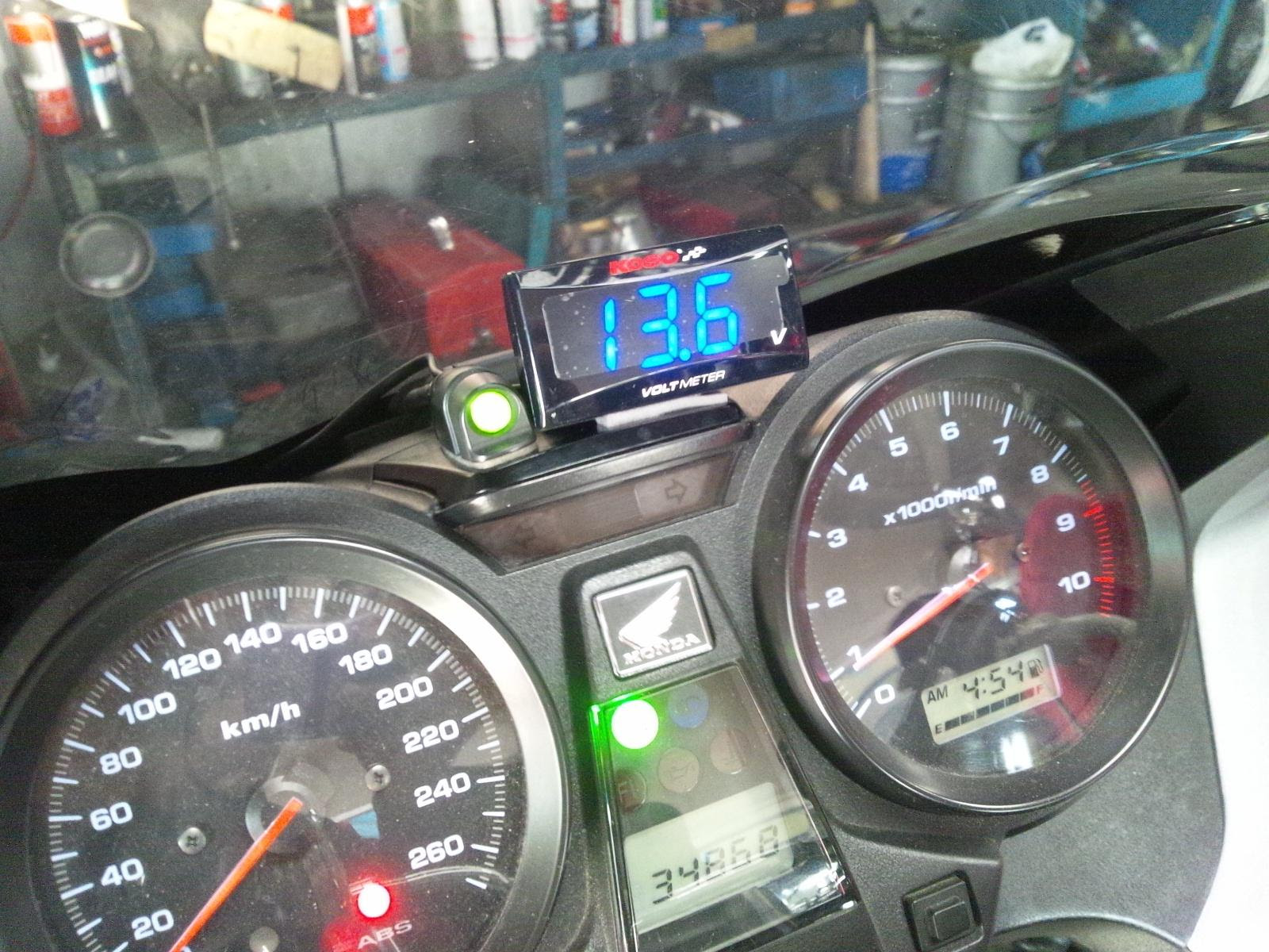 電圧計取り付け 有限会社オクズミ