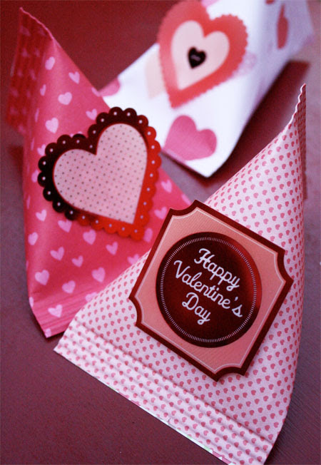 Crafting on a Budget: DIY: Valentine's Containers
