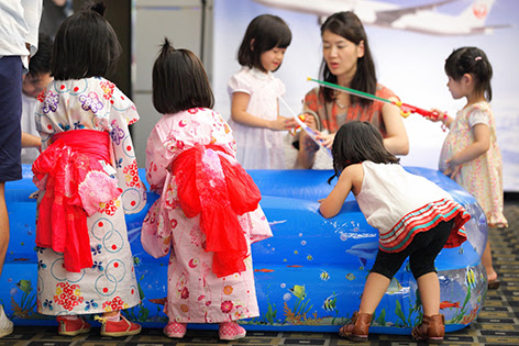 ホテルで夏祭り 子どもから大人まで1日中楽しんじゃおう 川崎日航ホテル 8 8 9 絵本ナビnews ７月 絵本ナビ 子どもに絵本を選ぶなら