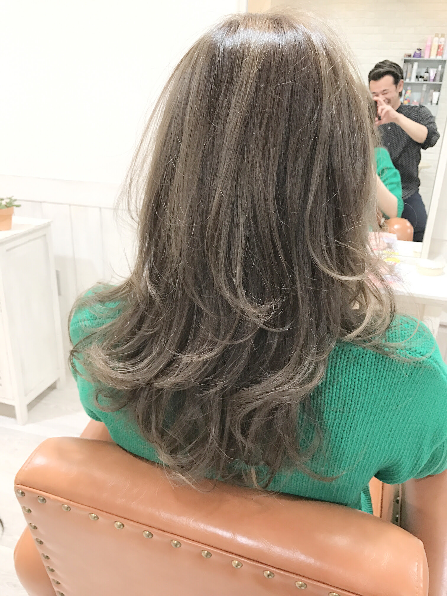 ブリーチしないで明るめアッシュカラーにする限界について 亀有の外国人風ヘアカラーが得意な美容院 La Chouchou ラ シュシュ