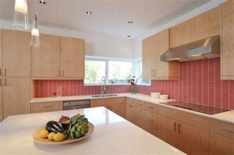 red backsplash designs  festive spirit   kitchen