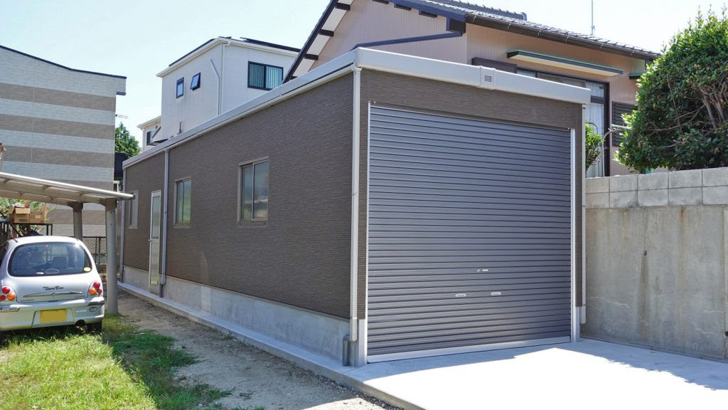 日進市 おしゃれに装飾されたスチール製ガレージです モダンガーデン