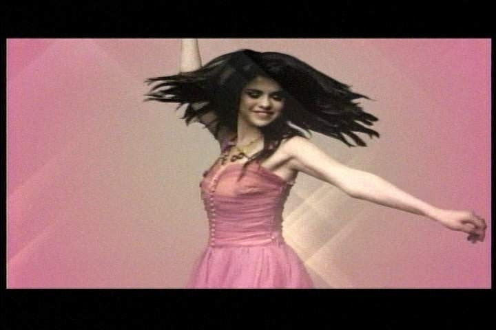 selena gomez naturally. Selena Gomez- Naturally