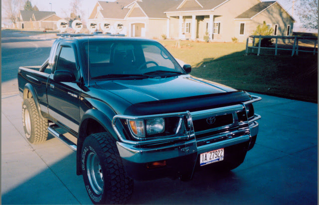 Toyota Tacoma 4x4 Leaked Photos