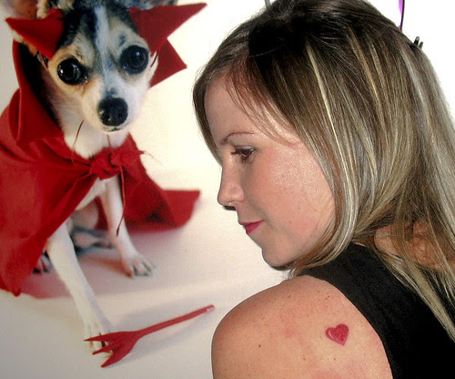 Picture Sexy Girls With Heart Tattoos Design on The Body