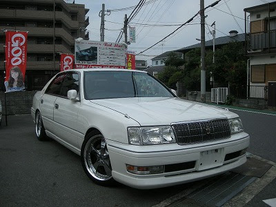 15系後期型 クラウン エアロ付 入庫 大阪府池田市 新車 中古車 自動車販売 Red Star