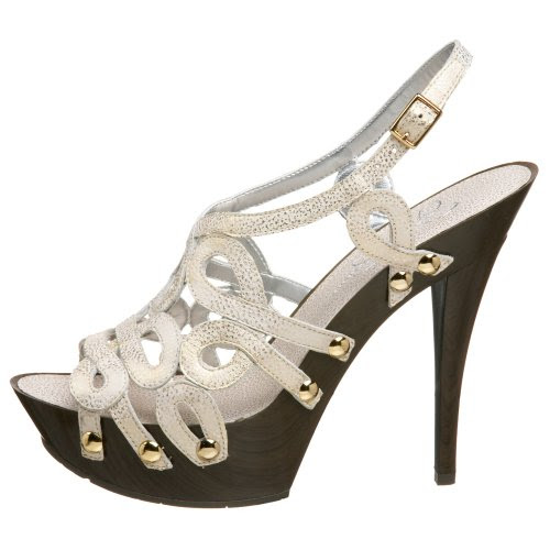 Jessica Simpson Women's Genaviv Sandal
