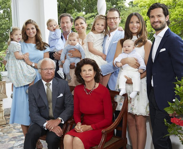 Princess Madeleine, Christopher O'Neill, Princess Leonore, Prince Nicolas, Prince Oscar, Prince Alexander, King Carl Gustaf, Queen Silvia, Crown Princess Victoria, Princess Estelle, Daniel Westling, Princess Sofia, Prince Carl Philip
