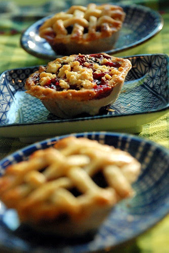 Blackberry mini pies