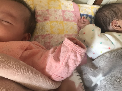 あげまつ彩時記 可愛い手と寝顔 出産祝金贈呈