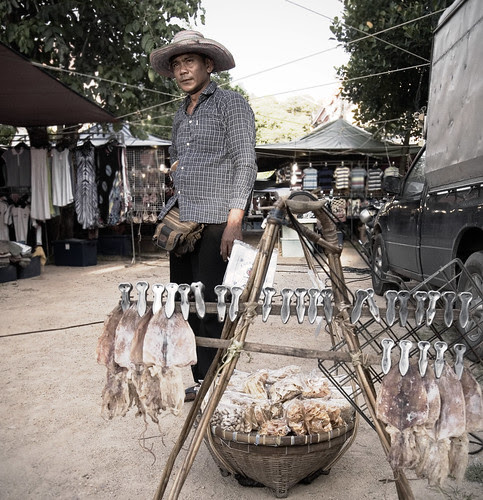 The local marketplace is ever a practiced house to larn a patch of local life Bangkok Thailand Place should to visiting : Karon Temple Market