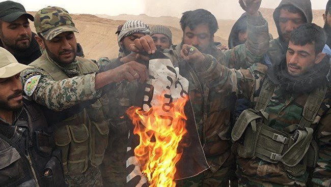 Quân sự - Ngày đẫm máu của quân Syria: IS sát hại gần 100 lính SAA ở Al-Kadam (Hình 2).