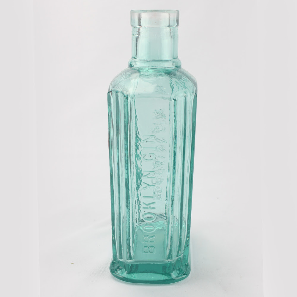 Download Stylish Square 750ml Gin Glass Bottle - Buy Square glass ...