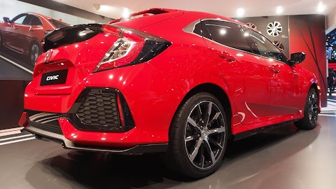 honda civic merah 2018