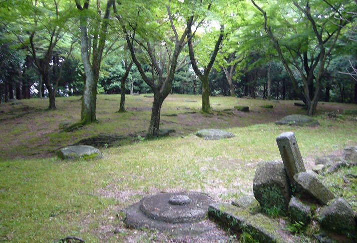 崇福寺金堂址②③
