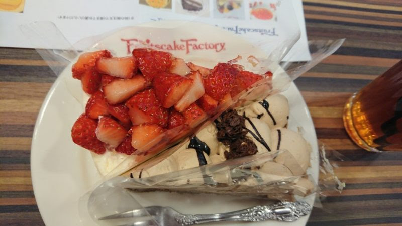 フルーツケーキファクトリーの60分ケーキバイキングに挑戦してみた 札幌市民がやってみた サツッター