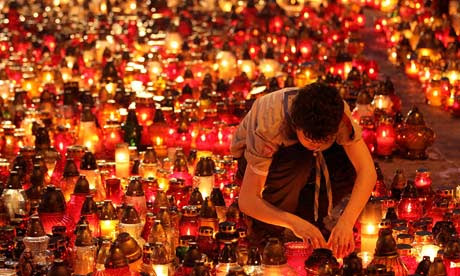 Lech Kaczynski memorial candles