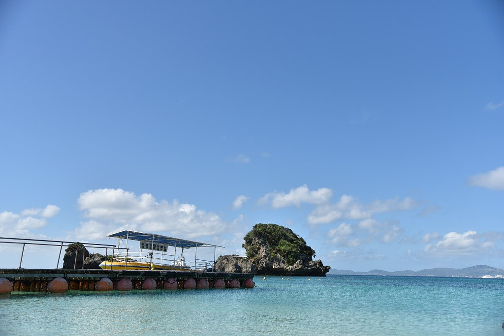沖縄11月の前半はどんな服装がベスト 海には入れるの など お答えします オキオフ 沖縄オフシーズンの旅行実体験記