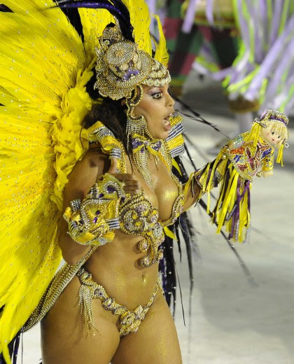 Carnevale, Rio in festa: sfila la bellezza