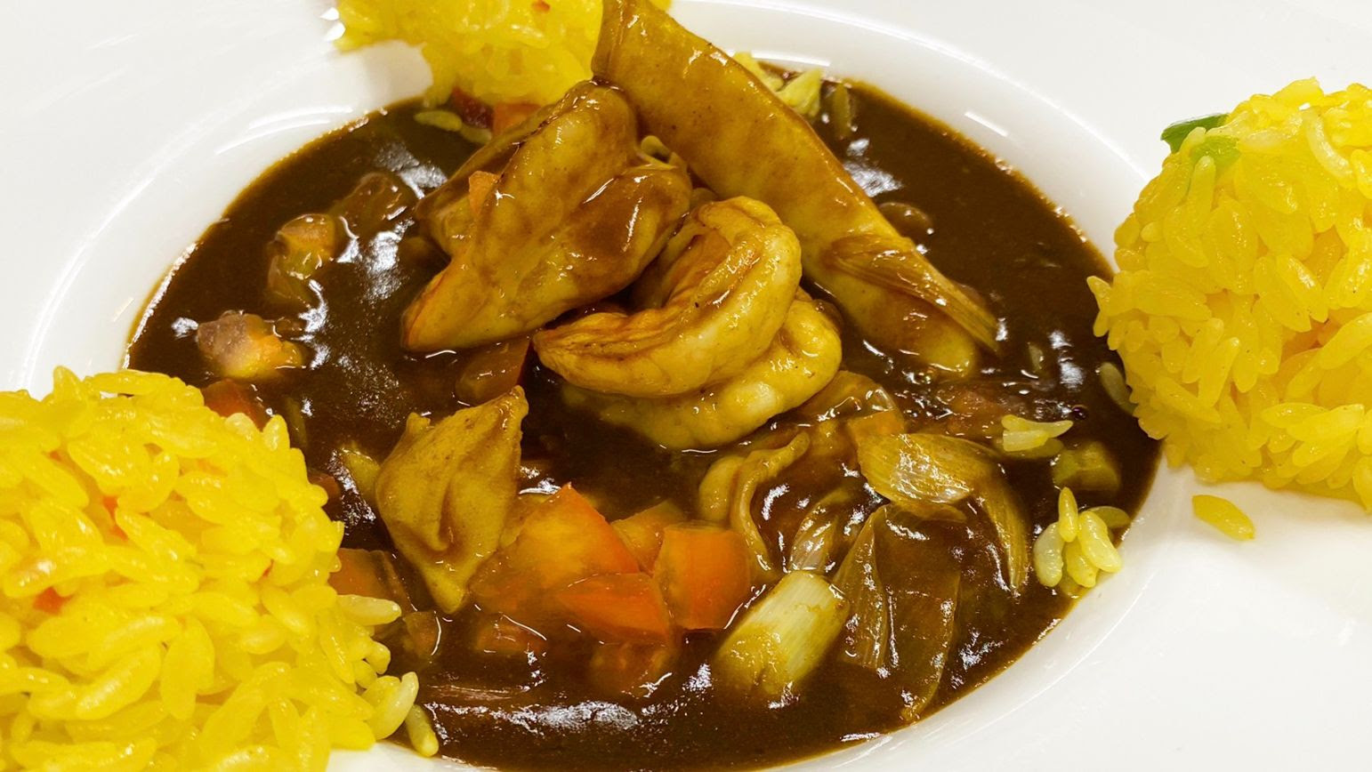 冷凍カレーで作るシーフード辛口カレー 簡単レシピ キッチンスタジオ