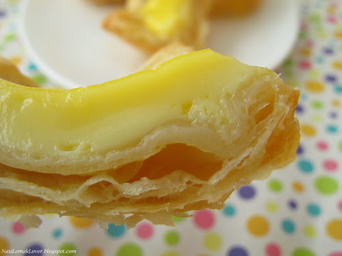 Egg tart with frozen puff pastry