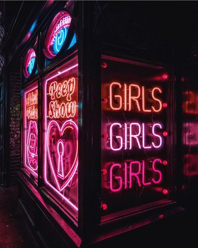 Awesome Aesthetic Neon Wallpaper Iphone Blue Theme Free