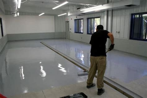 epoxy paint  refinish  garage floor