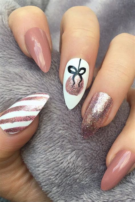 bright  awesome christmas nails art design