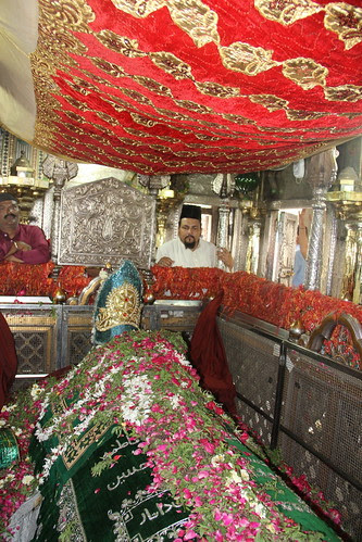 The Holy Shrine of Hazrat Syed Ali Mira Datar Unava by firoze shakir photographerno1