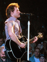 Bon Jovi Concert - Jon Bon Jovi Singing Bed Of...