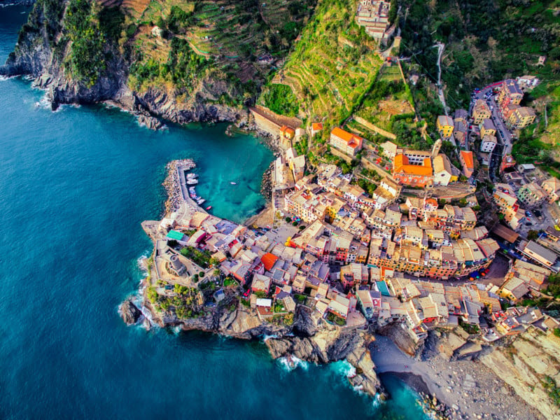 vernazza-cinque-terre-italy-by-jcourtial