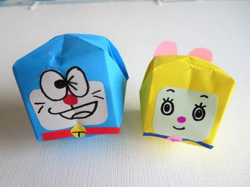 カラフル折り紙で折る可愛い立体ドラえもん 丸いフォルムが愛らしい 子育て応援サイト March マーチ