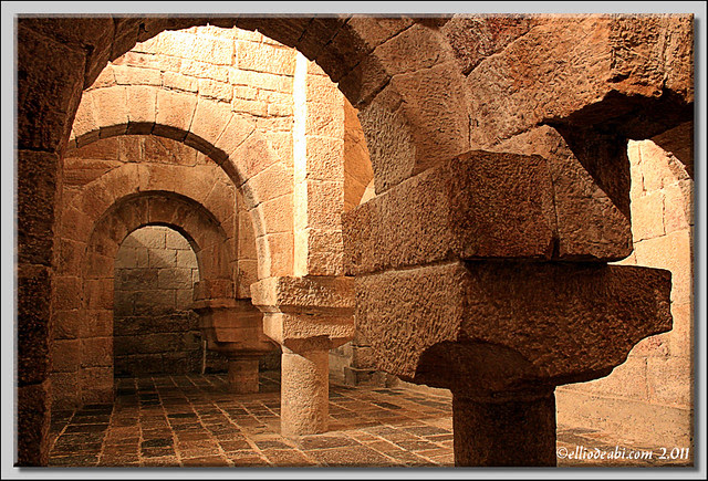 2 Monasterio de Leire