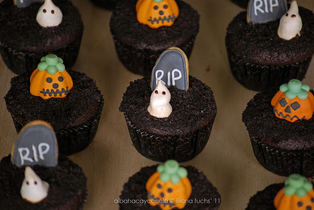 Halloween cupcakes