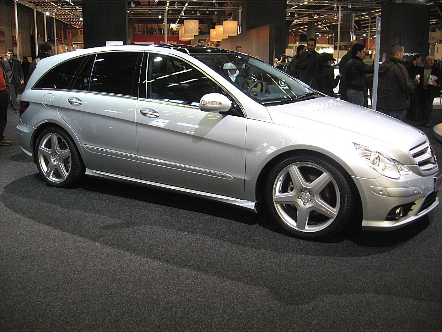 The Luxury of Mini Van and SUV The Luxury of Mini Van and SUV