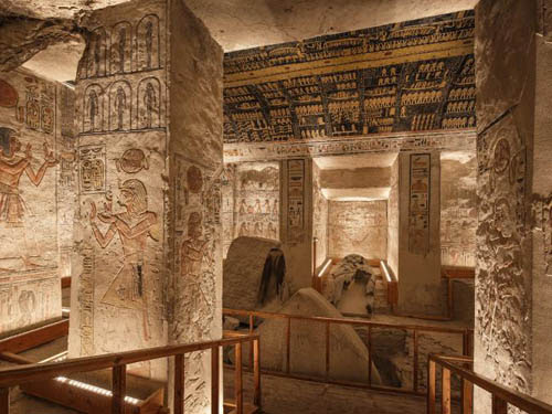 nhung-buc-anh-hiem-hoi-ben-trong-lang-mo-pharaoh-o-ai-cap-1