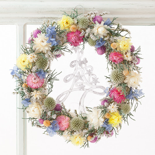 王道から変わり種まで おしゃれなクリスマスリース８選 Interiro インテリロ