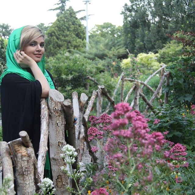 گلناز حسینی