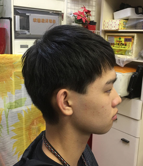 卓球部らしい ヘアスタイル 昭和の香りのテクノカット いえいえ