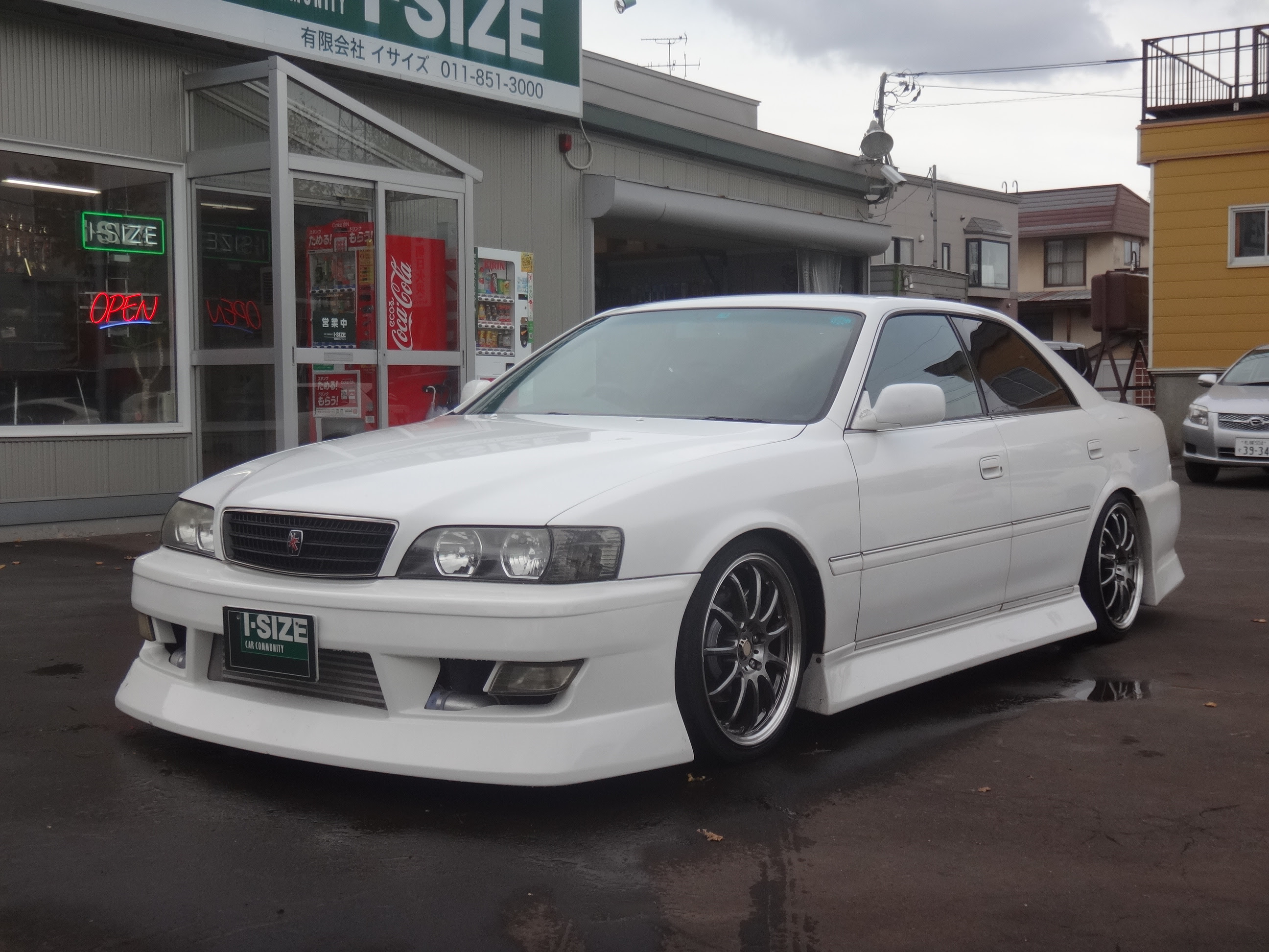 ｉ ｓｉｚｅ中古車入庫情報 中古車 スポーツカーのイサイズ