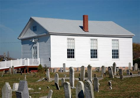 Living room is already lightly furnished. Deal Island, MD : joshua thomas chapel, deal island md