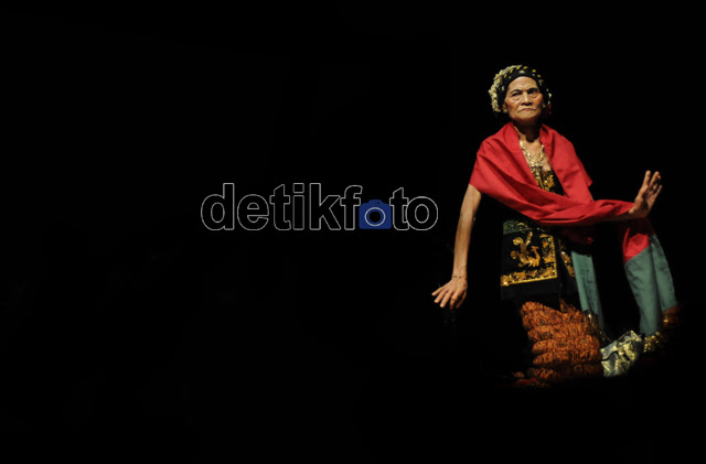 Artikel Unik Asik: Dariah si Penari Lengger Banyumasan 