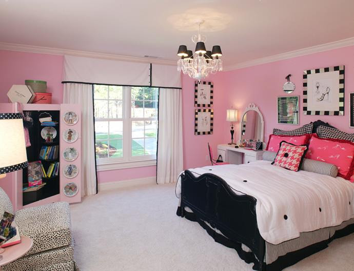 Black, white & Pink Bedrooms | Sweet.