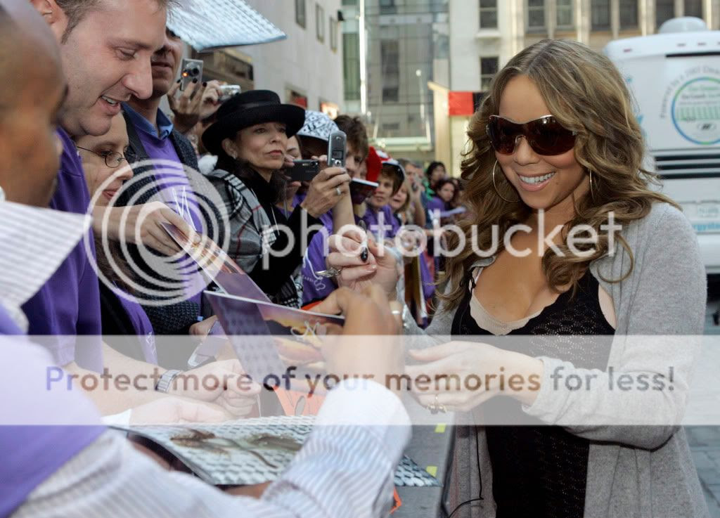 CELEB SPOTTINGS: R&B SINGERS OUT & ABOUT ....