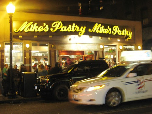 Mike's Pastry