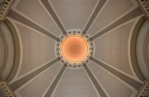 Centre Circle by petetaylor