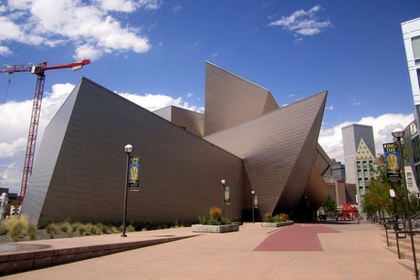 denver art musem02 600x401 10 Futuristic Museums of Contemporary Art around the World
